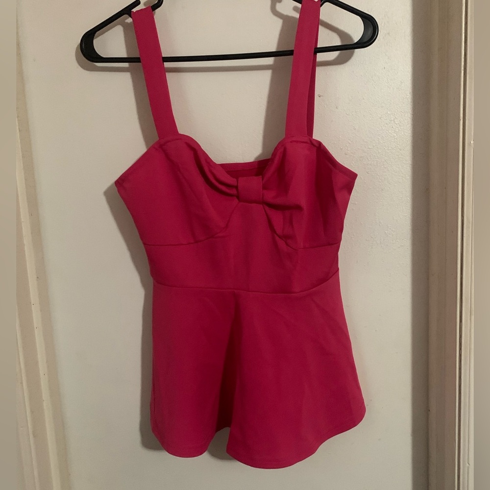 Elegant Pink Bow Top